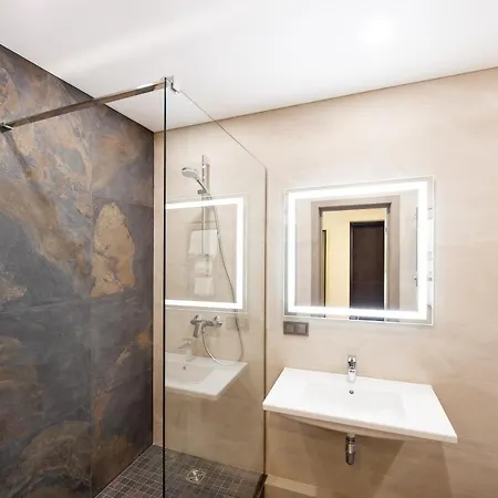 Aparthotel Orion *